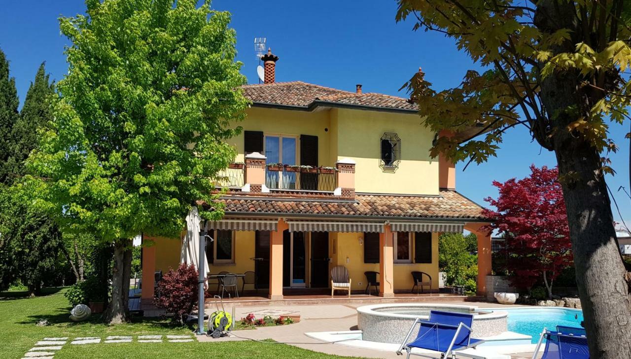 B&B Villa Giulia Desenzano del Garda Exterior foto